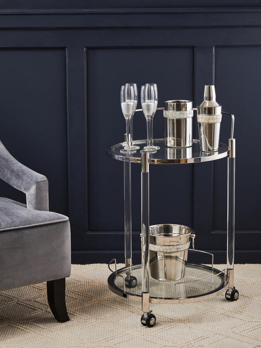 drinks trolly 