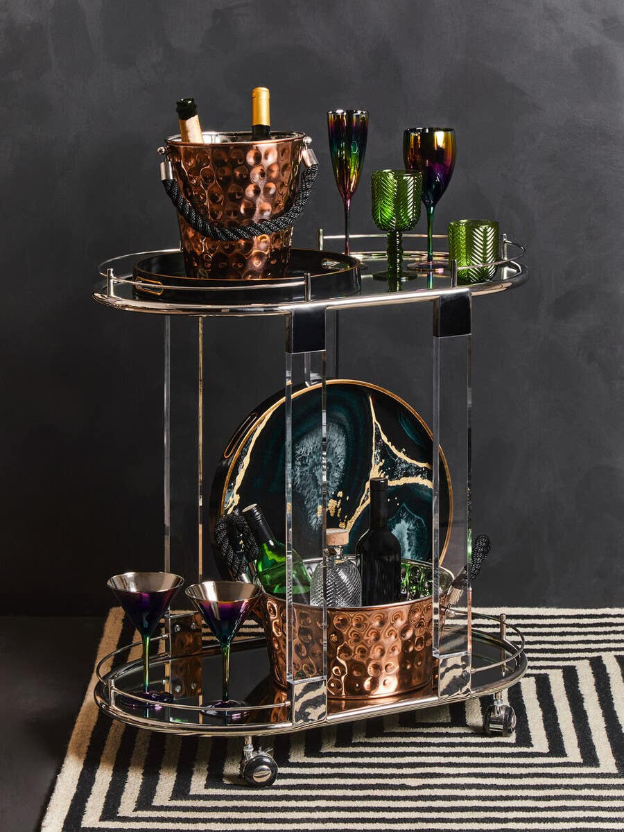 drinks trolly 
