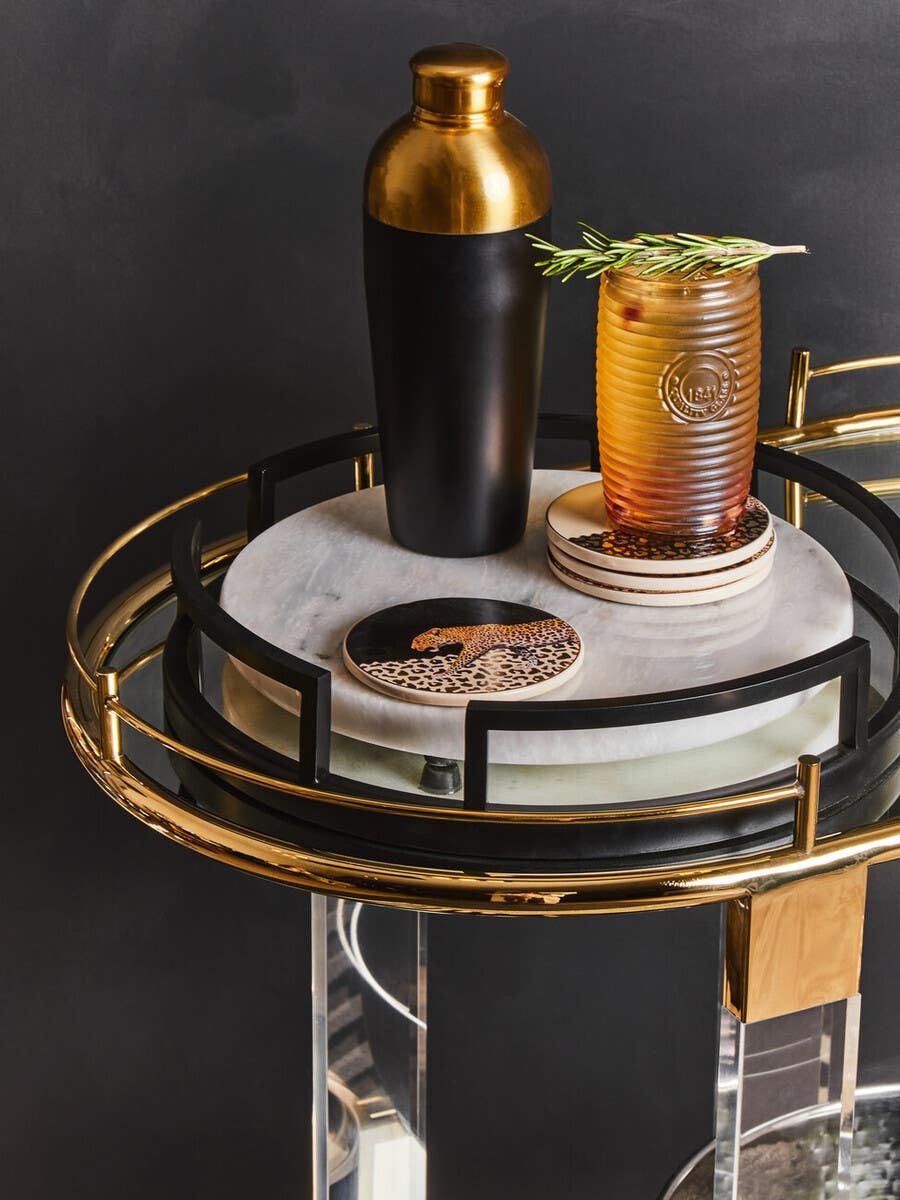 drinks trolly 