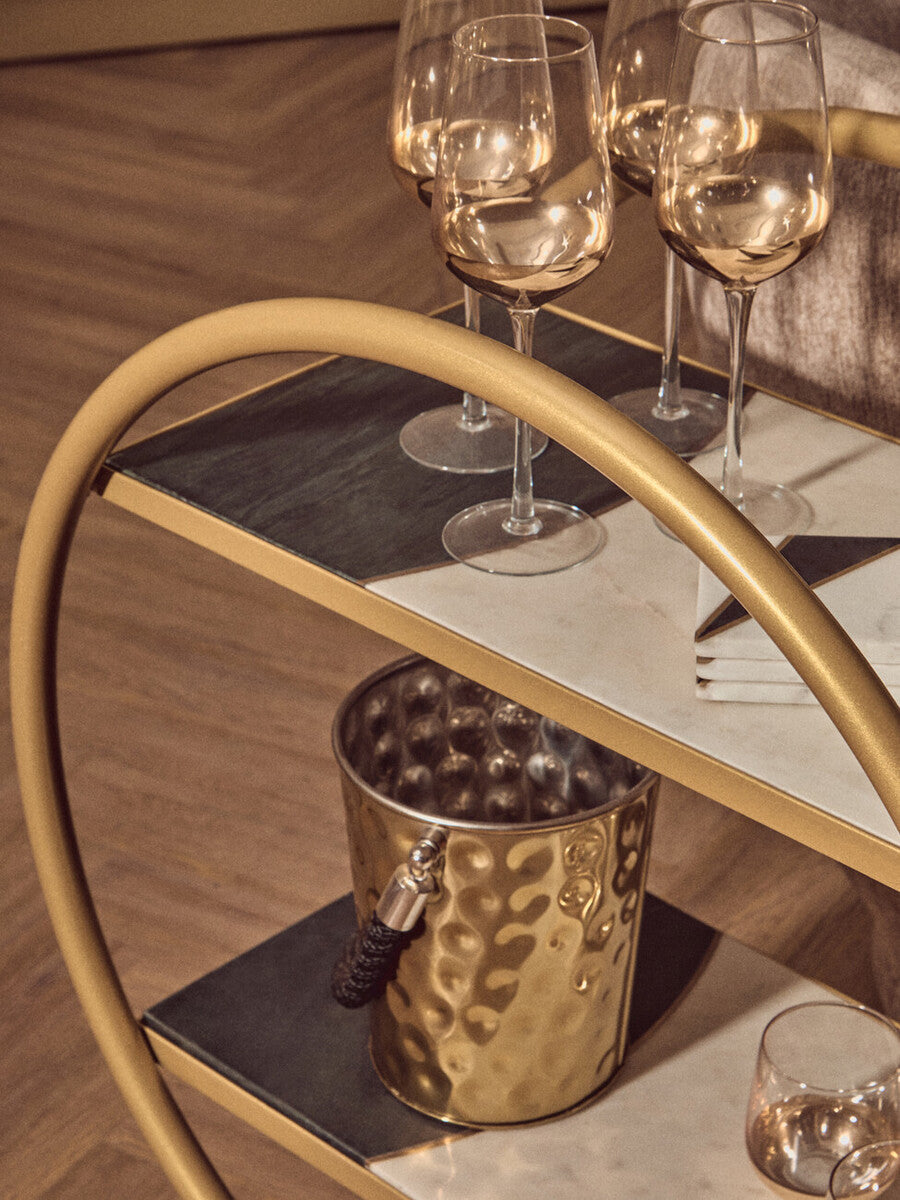 drinks trolly 