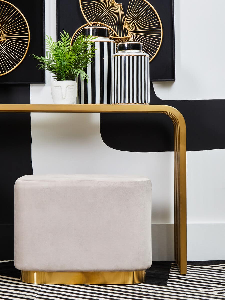 Vogue Horizon Console