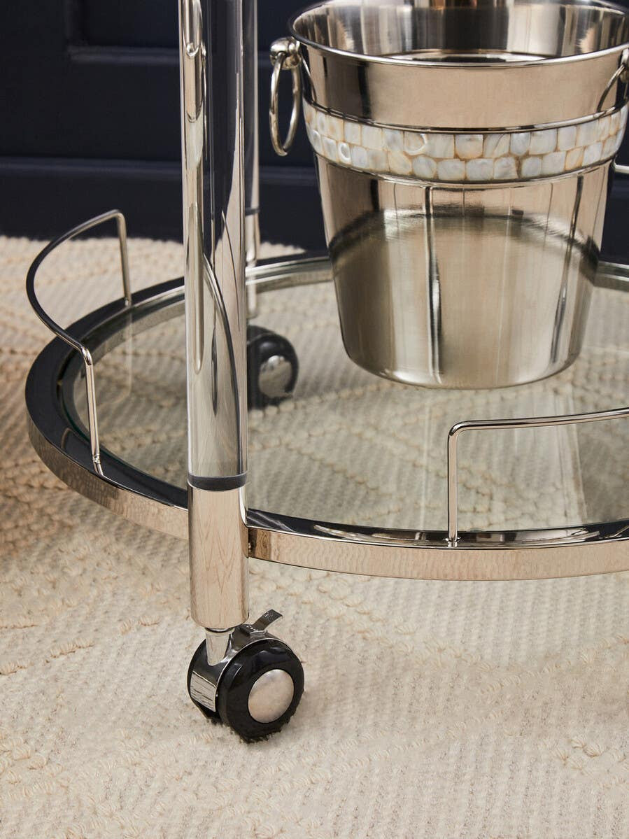drinks trolly 